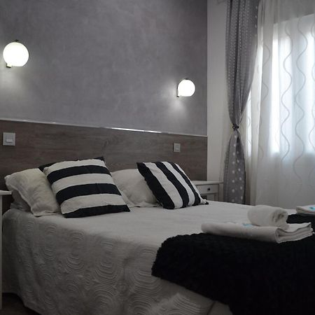 Hostal Meyra مدريد المظهر الخارجي الصورة