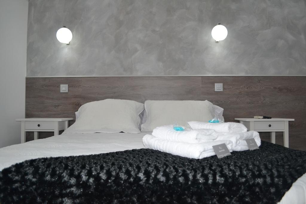 Hostal Meyra مدريد المظهر الخارجي الصورة
