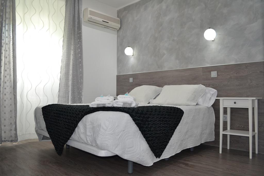 Hostal Meyra مدريد المظهر الخارجي الصورة