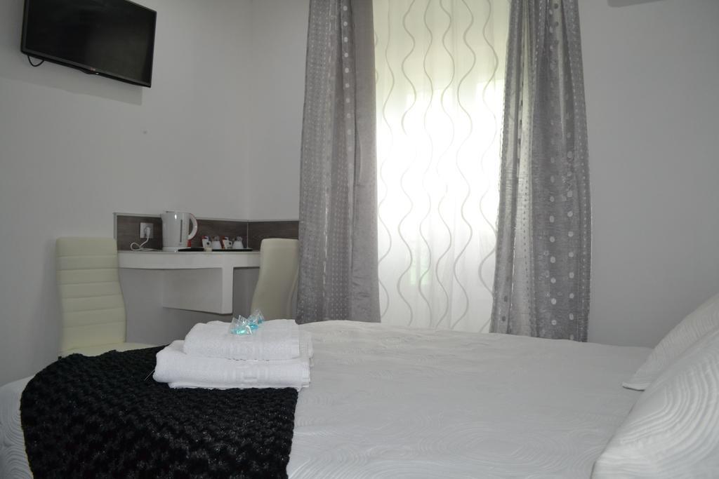 Hostal Meyra مدريد المظهر الخارجي الصورة