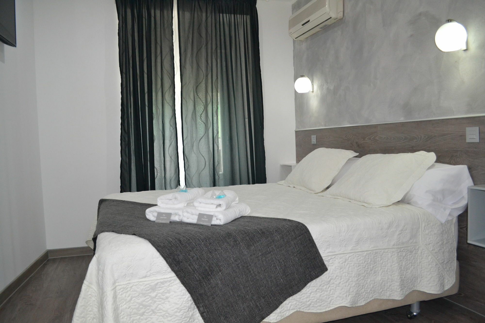 Hostal Meyra مدريد المظهر الخارجي الصورة