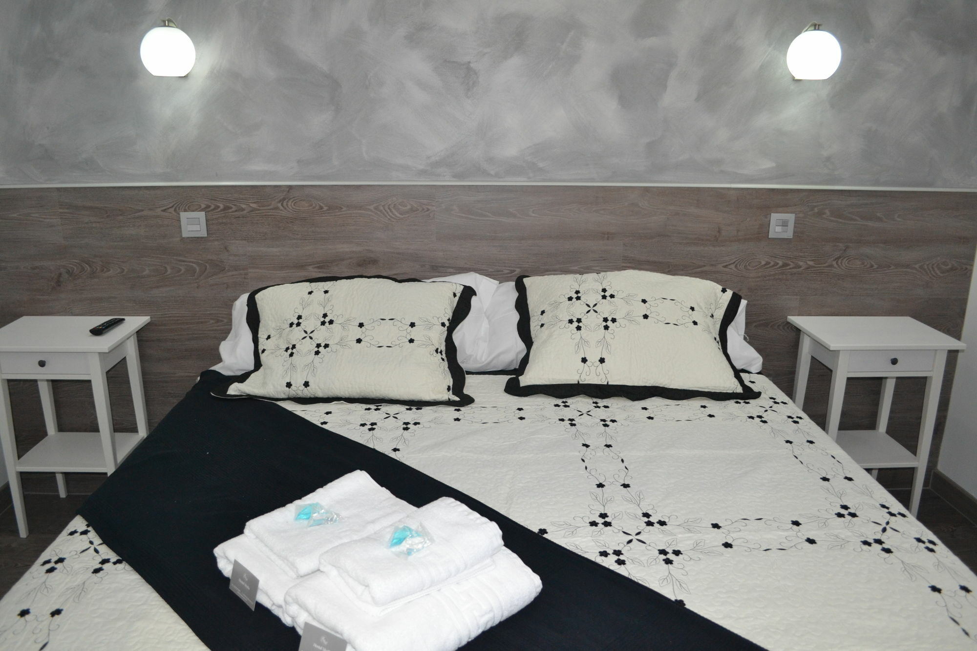 Hostal Meyra مدريد المظهر الخارجي الصورة